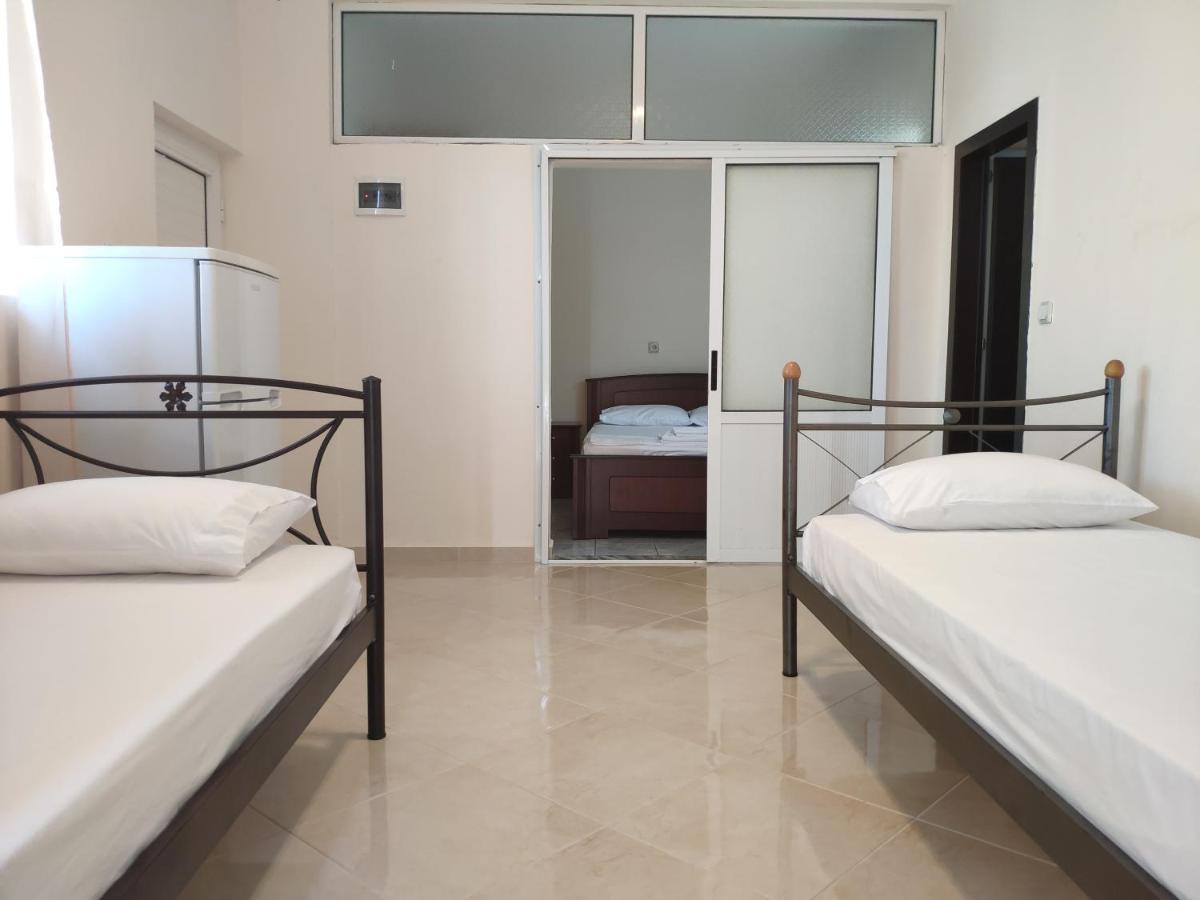 Let Rooms Lukova Exterior photo