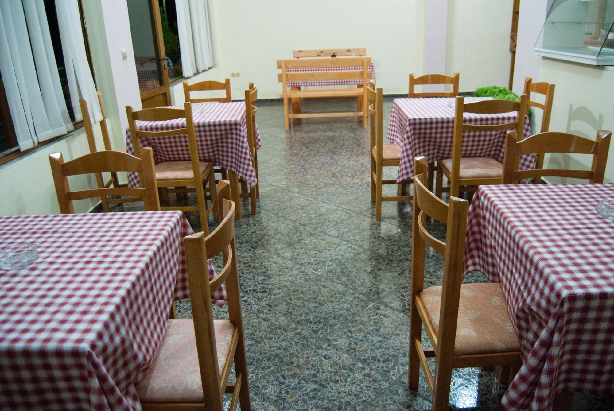 Let Rooms Lukova Exterior photo