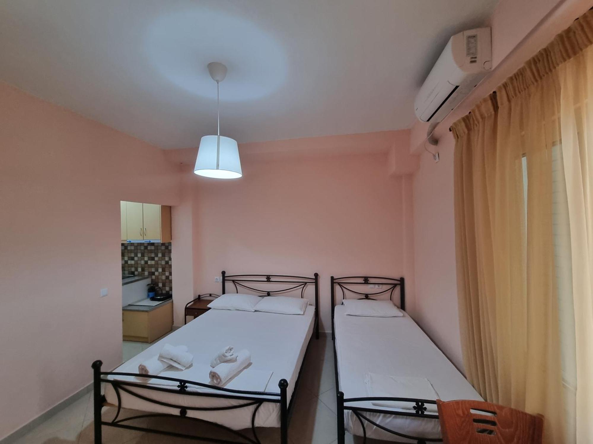 Let Rooms Lukova Exterior photo